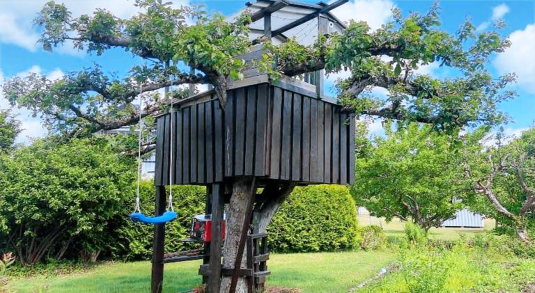 Cozy Studio with Private Entrance and Self Check-in in Halmstad