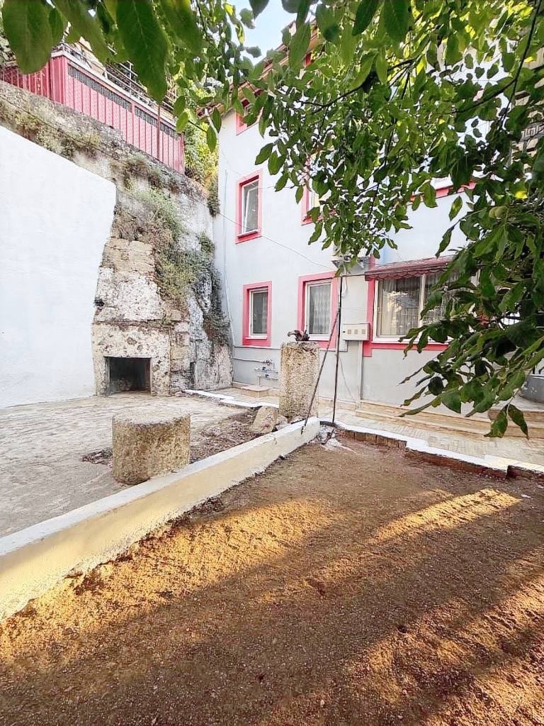 Serviced apartment with barbeque, yard & patio | Suitable for remote work | Pet-friendly — photo 4