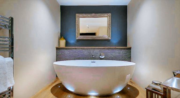 The Golden Fleece Hotel, Thirsk, North Yorkshire - The Coaching Inn Group — photo 3