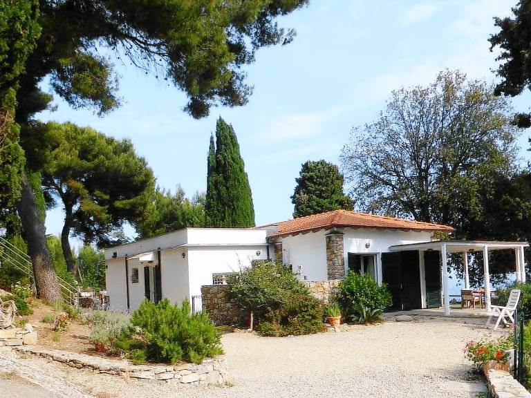 Casale  San Bartolomeo Al Mare