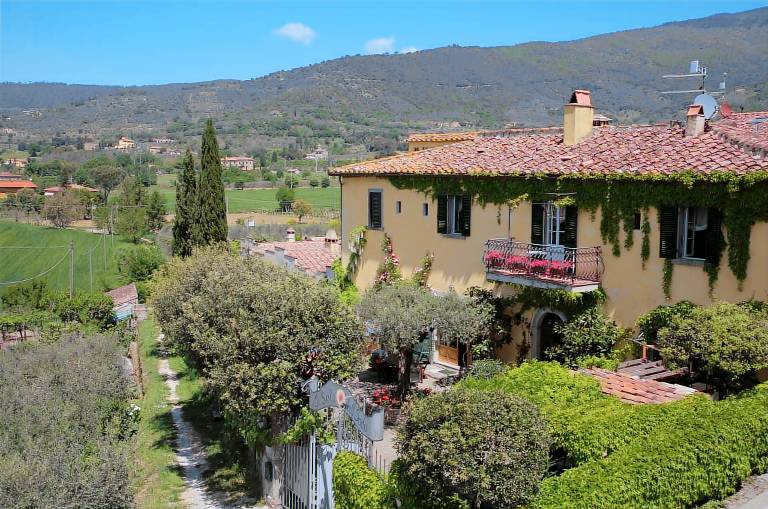Villa with terrace, yard & barbecue | Nature view — photo 5