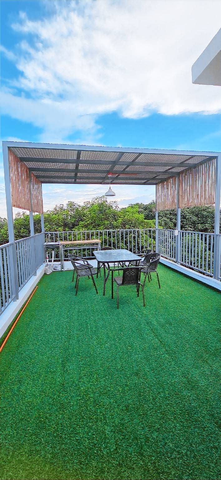 House with BBQ & pool — photo 3