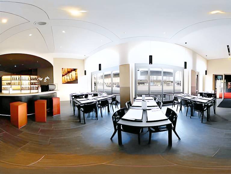 Royal Hotel - Urban Living — photo 3