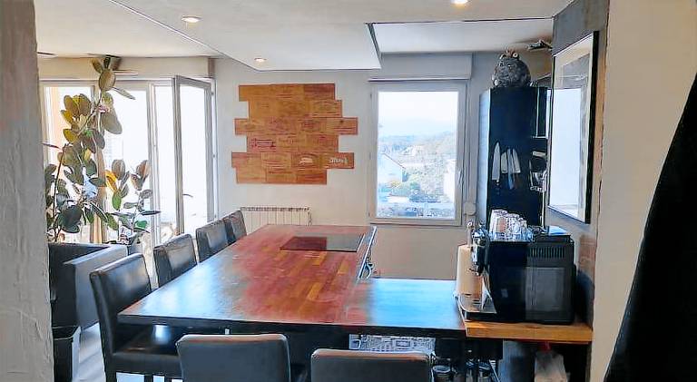 Apartment with patio — photo 4