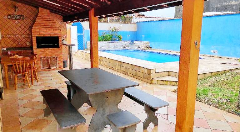 Charming vacation home with hot tub & pool | Next to the beach | Pet-friendly — photo 5