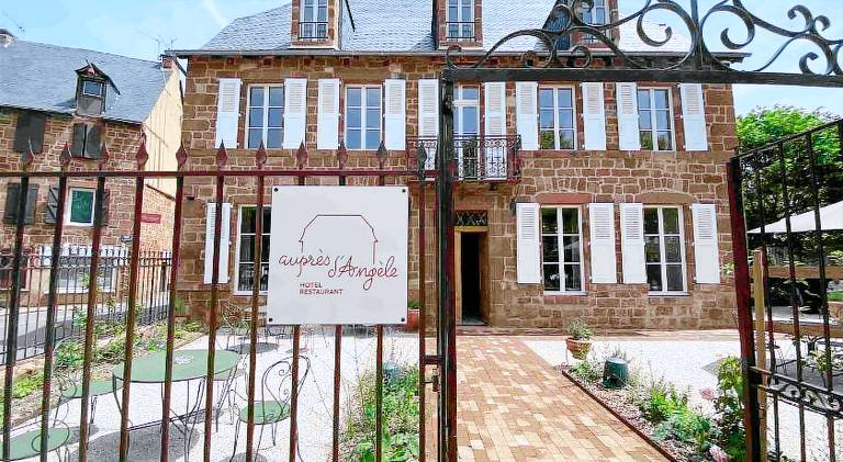 Hotel Restaurant Aupres d'Angele in Rodez