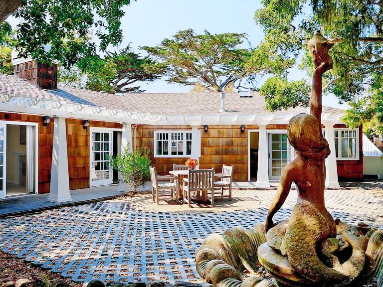 Lighthouse Lodge & Cottages — photo 4