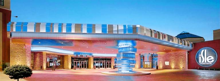 ISLE CASINO HOTEL BETTENDORF in Moline, IL