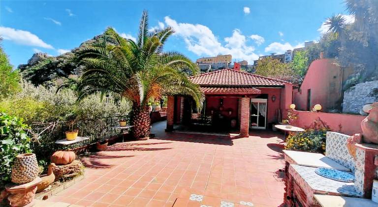 Charming villa with pool | Pets allowed — photo 5