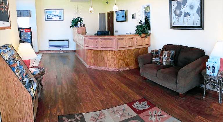 Thunderbird Inn of Mackinaw City — photo 3