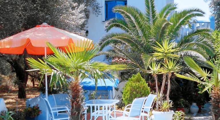 Beautiful apartment with pool, yard & patio | Next to the beach | Pets allowed — photo 4