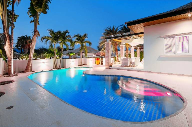 Villa Hin Lek Fai
