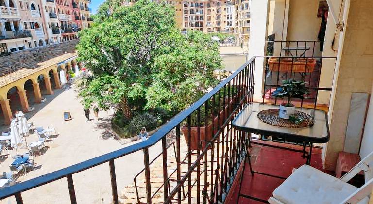 Big holiday apartment with private pool & patio | Beach nearby | Pets are welcome — photo 5