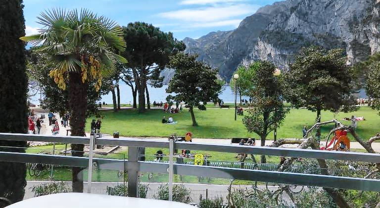 Apartment with pool in Riva del Garda