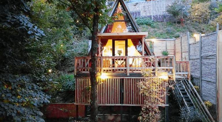 Chalet with pool, terrace & hot tub — photo 4