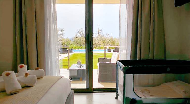 Rental apartment with pool, hot tub & terrace | Suitable for remote work | Pets allowed — photo 3
