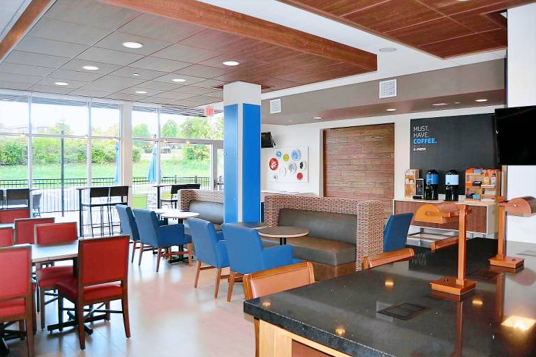 Holiday Inn Express & Suites Goodlettsville N Nashville By IHG — photo 3