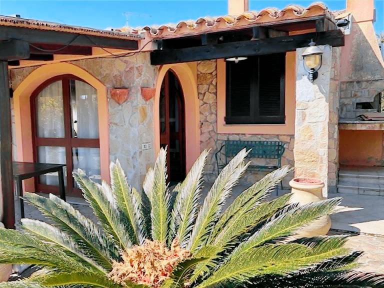 Ferienhaus in Simius, Campulongu für max. 4 Personen Ferienhaus in Simius, Campulongu für max. 4 Personen