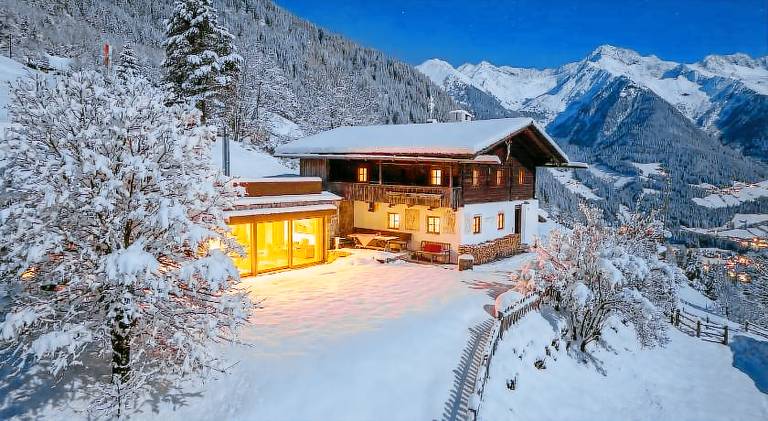Fully equipped chalet with terrace, barbecue & sauna | Suitable for remote work | Dogs allowed in Campo Tures