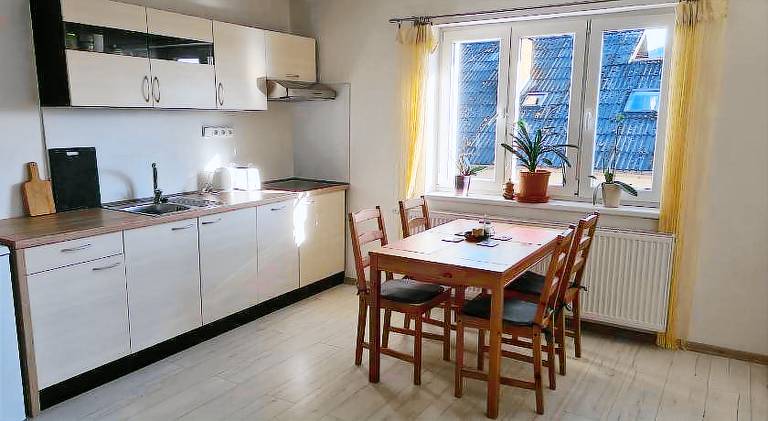 Holiday apartment with patio, yard & BBQ — photo 3