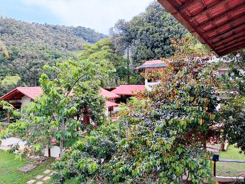 Rental apartment with garden, barbecue & pool in Guarapari