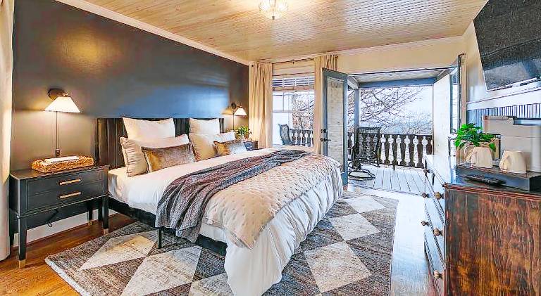 Historic Riverview Inn One