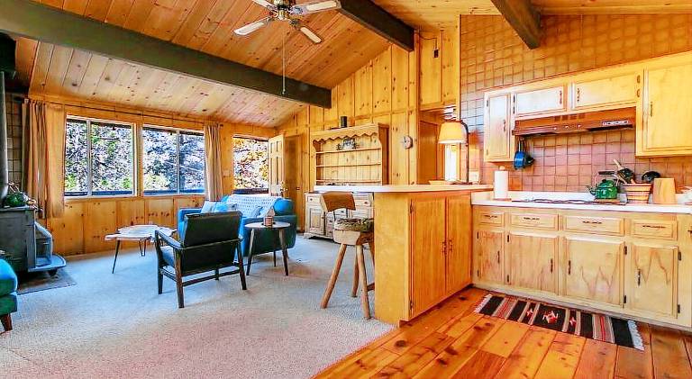 Vacation home with jacuzzi | Pets allowed — photo 4