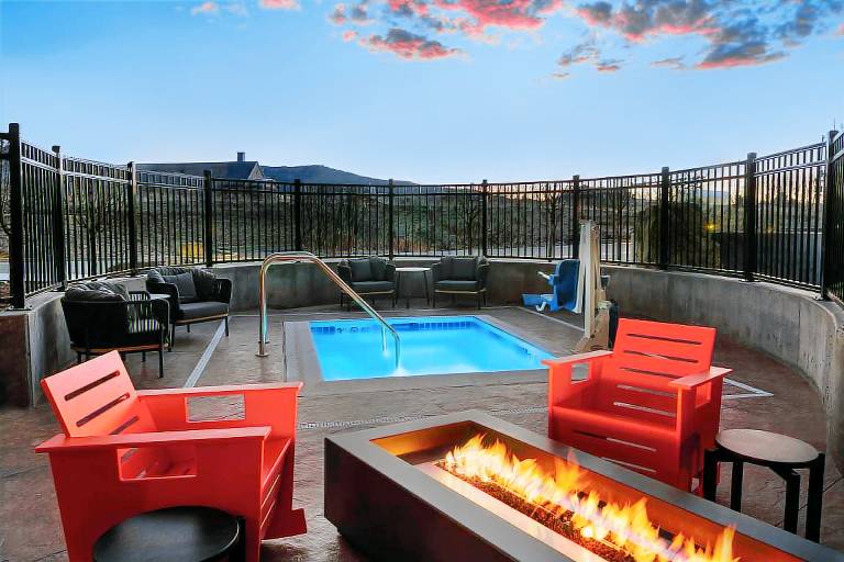 The Hoffmann Hotel Basalt Aspen, Tapestry Collection by Hilton — photo 5
