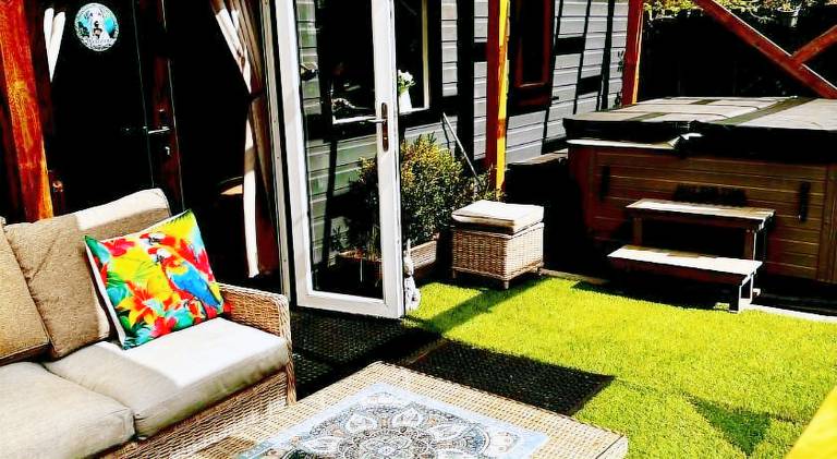House with jacuzzi | Dogs allowed in Falkirk
