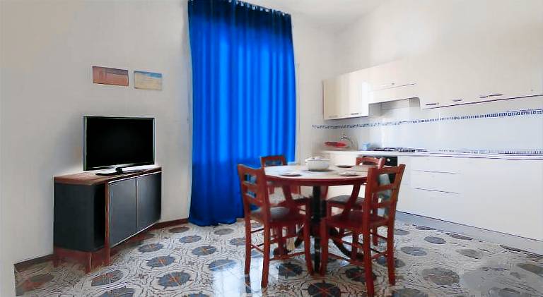 Rental apartment with 1 room for 4 persons — photo 2