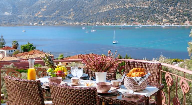 Thea Family Apartment 2 in Lefkada
