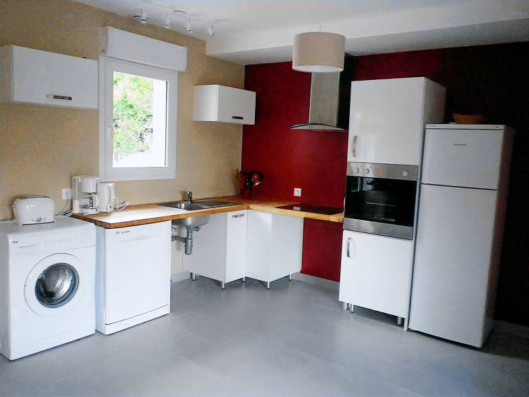 Charming Farm Stay: 10km from Wimereux, 4 Bedrooms, Enclosed Garden, Accessible, Pet-Friendly — photo 4