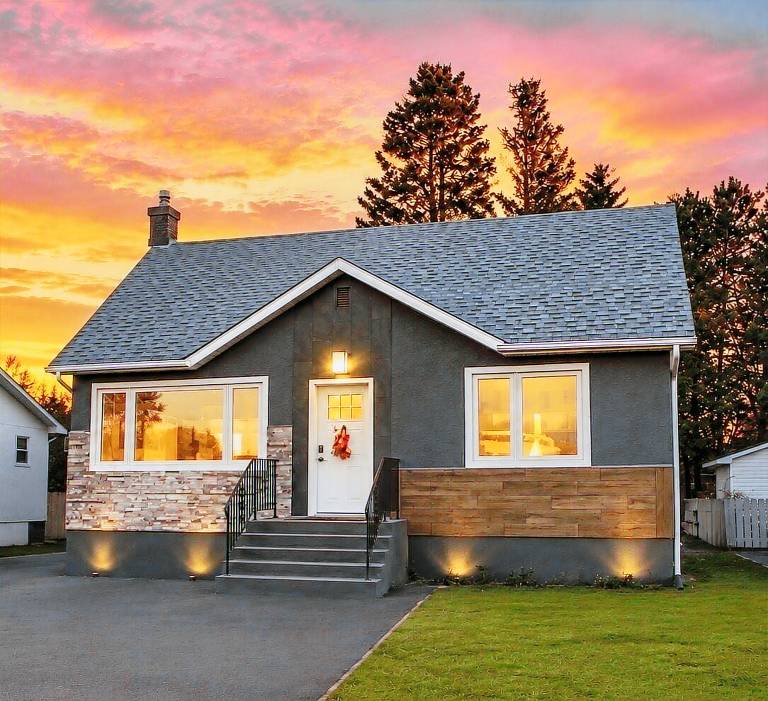 House Thunder Bay
