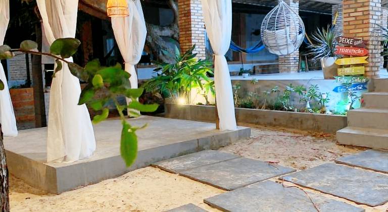 House with pool, barbeque & patio — photo 4