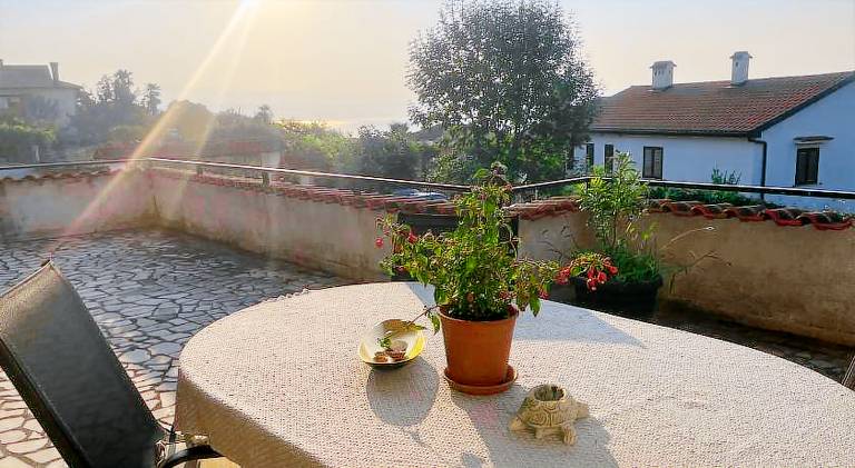 Holiday apartment with terrace — photo 5