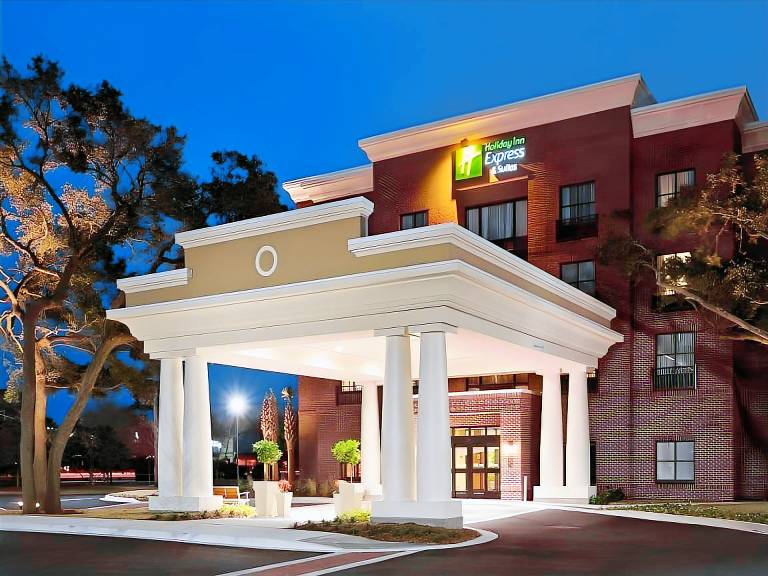 Holiday Inn Express Hotel & Suites Mount Pleasant - Charleston By IHG in Mount Pleasant, SC