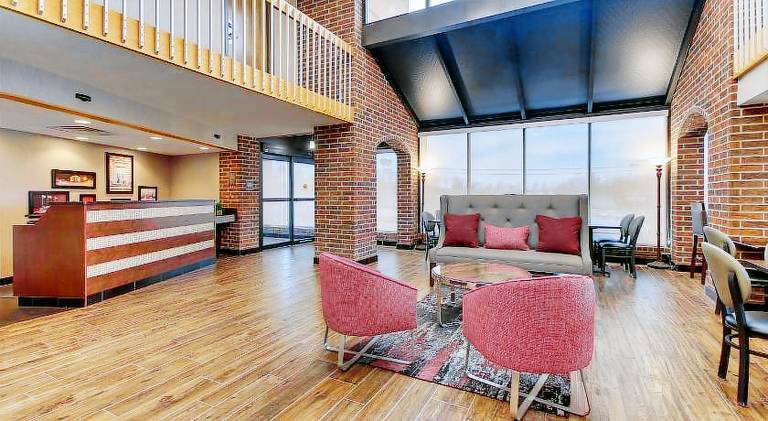 Drury Inn and Suites Poplar Bluff — photo 2