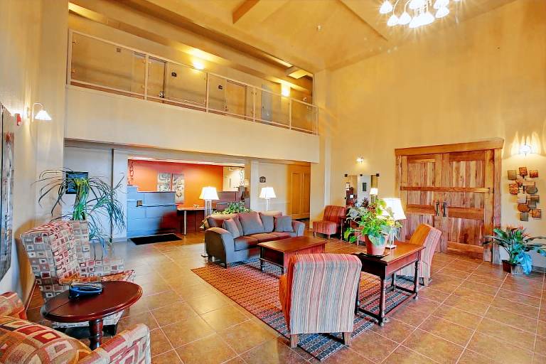 Quality Inn & Suites — photo 4