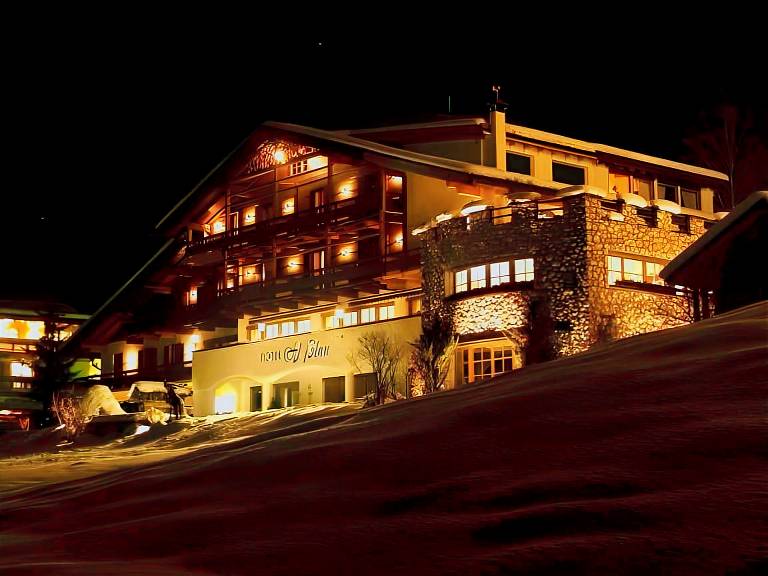 Al Plan, A mountain moving hotel in Marebbe