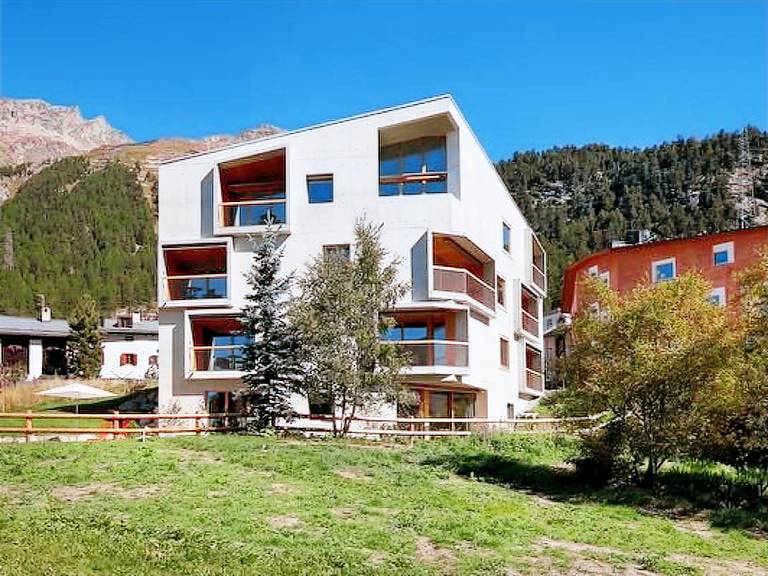 Ferienwohnung mit Hund in Pontresina für max. 2 Personen Ferienwohnung mit Hund in Pontresina für max. 2 Personen