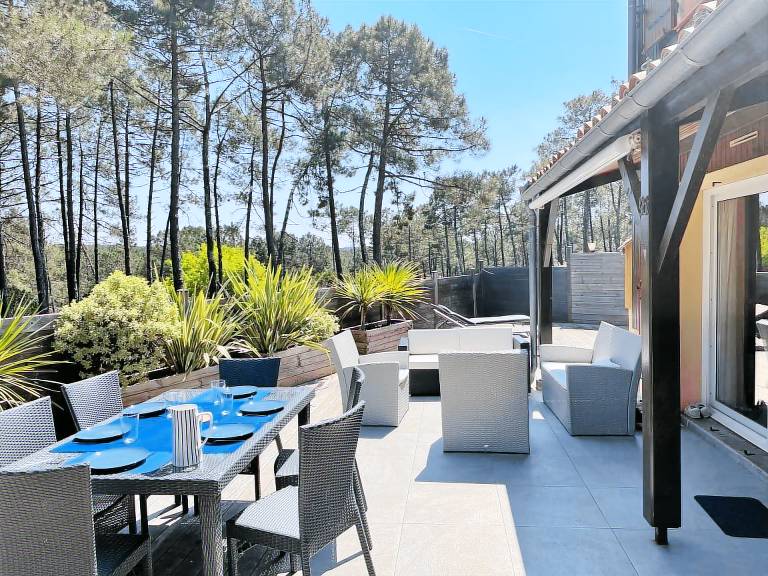House Lacanau