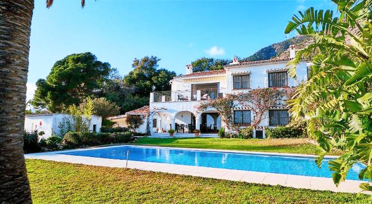 Fully equipped villa with private pool, barbecue & garden | Dogs allowed — photo 3