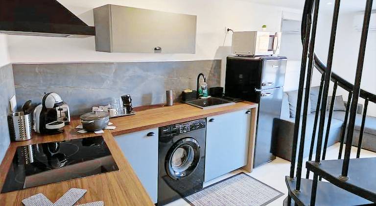 Charming apartment with patio | Beach nearby | Perfect for remote work | Pets are welcome — photo 5