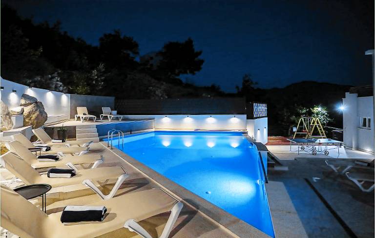 Ferienhaus in Žrnovnica, Gespanschaft Split-Dalmatien , Kroatien für max. 16 Gäste