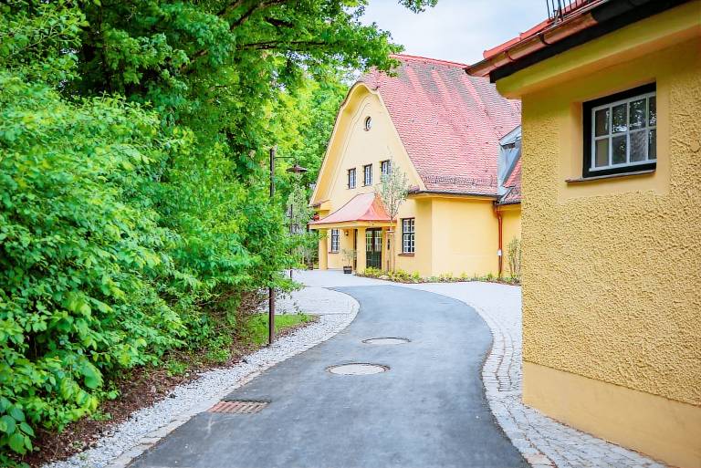 Augustiner Gutshof Menterschwaige — photo 4