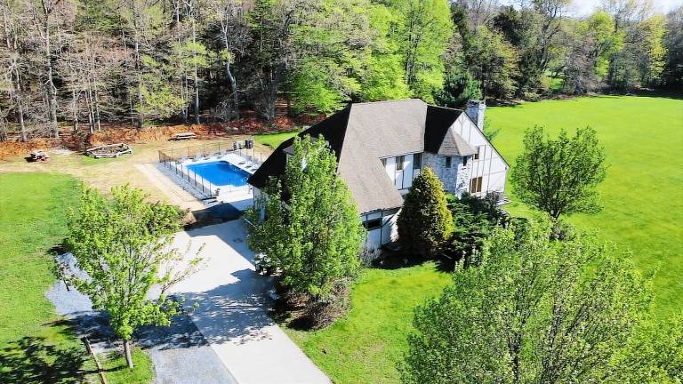 House  Albrightsville