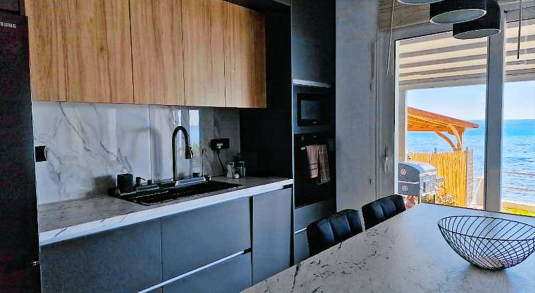 Fully equipped lovely villa with yard, barbeque & patio | Suitable for remote work | Pets are welcome — photo 3