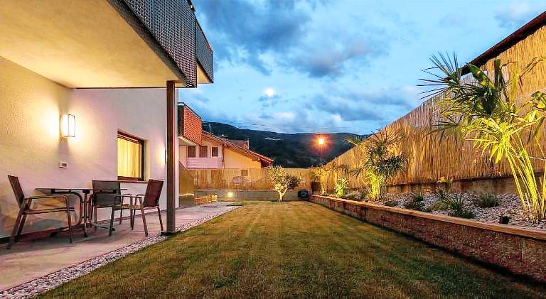 Rental apartment with terrace, garden & grill — photo 3
