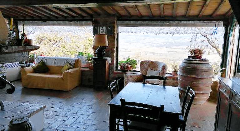 Vacation home with pool & hot tub — photo 2