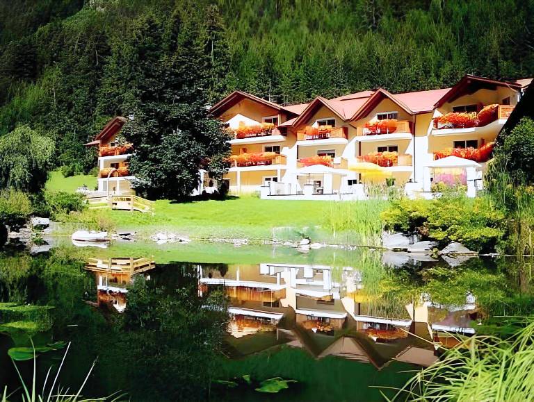 Mons Silva Private Luxury Chalets in Racines